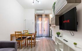 Central Station & Duomo - Shopping District Apartment